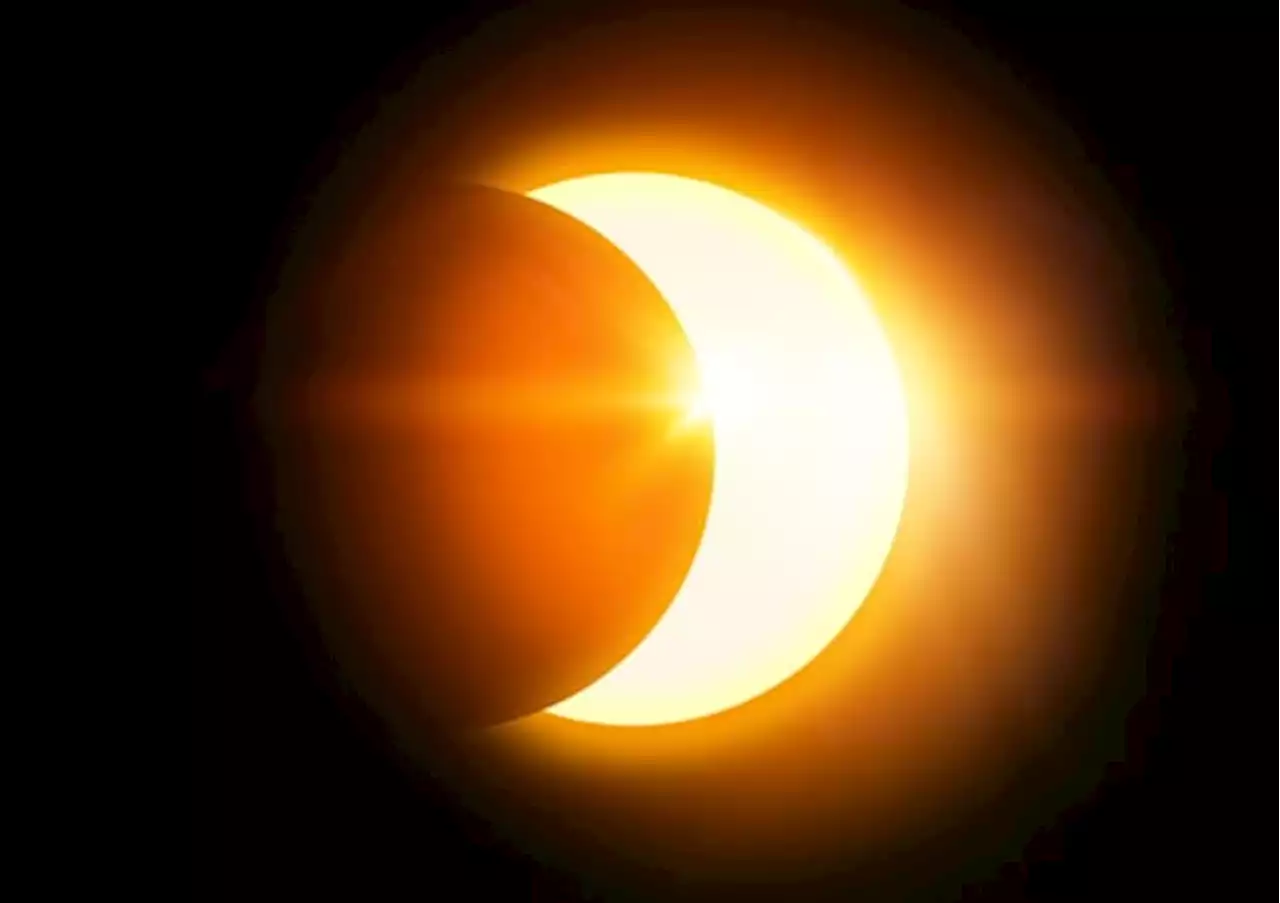 Un spectacle céleste rare va arriver : l’éclipse solaire hybride du 20 avril 2023 - Grazia