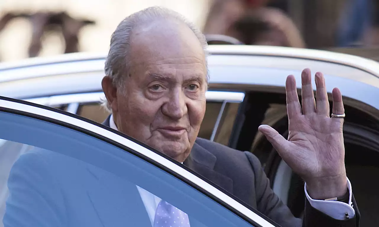 El rey Juan Carlos ya está en Londres donde ha viajado antes de visitar España