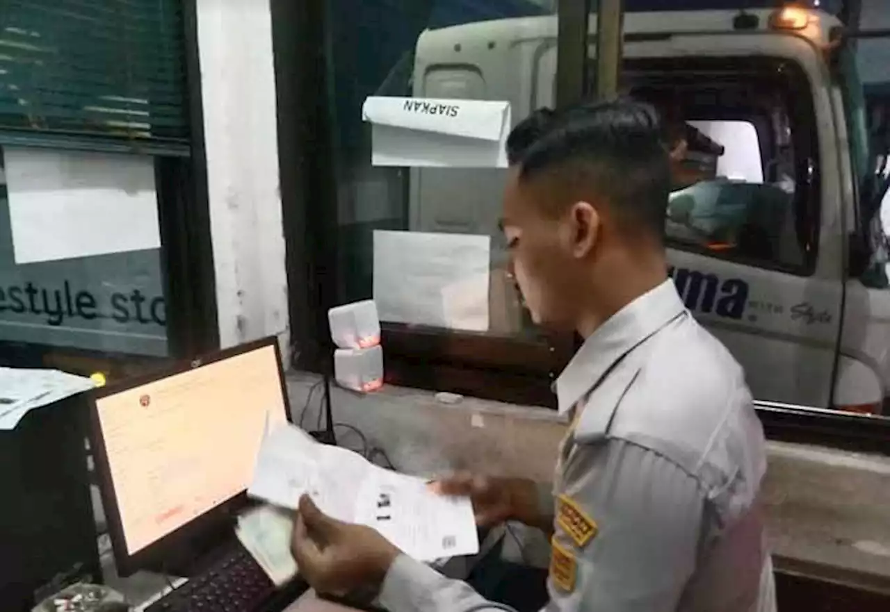 Catat Ribuan Kendaraan yang Masuk ke Jembatan Timbang Sedarum