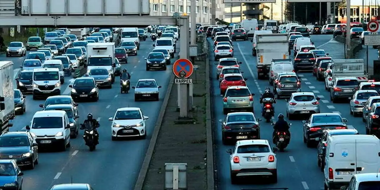 Paris : le périphérique pourrait passer à 50 km/h avec la voie réservée