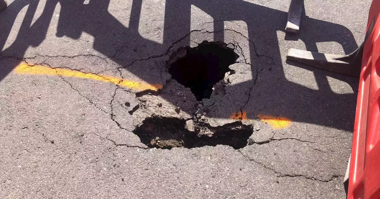 Busy Notts route closed as large sinkhole appears in road