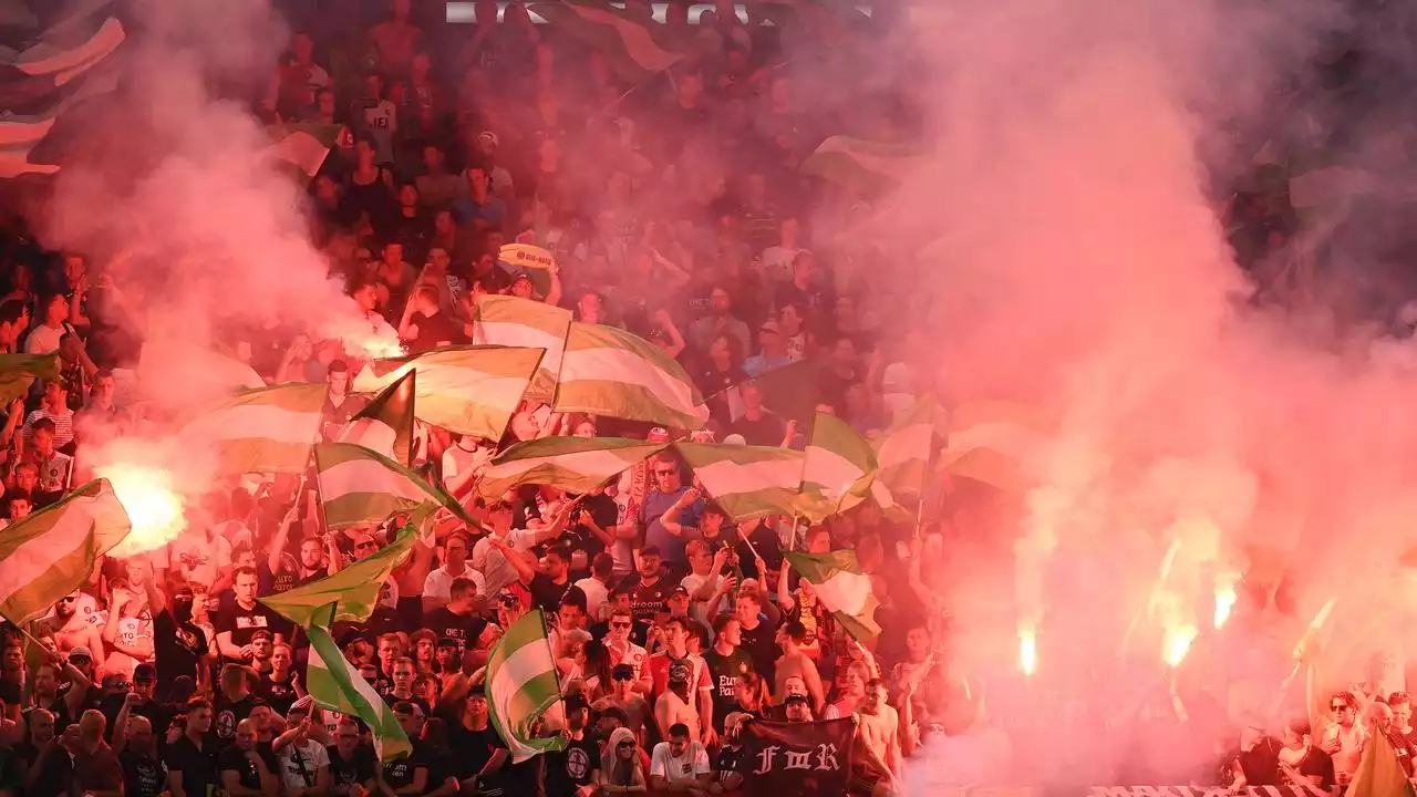 Taakstraf geëist tegen Feyenoord-fans na 'walgelijke' doeken bij finale in Tirana