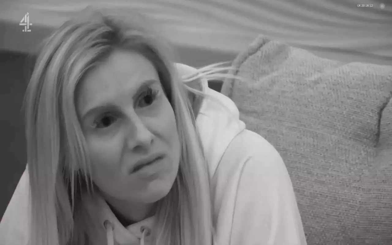 Love Island's Chloe Burrows hits back at troll after Scared Of The Dark comments