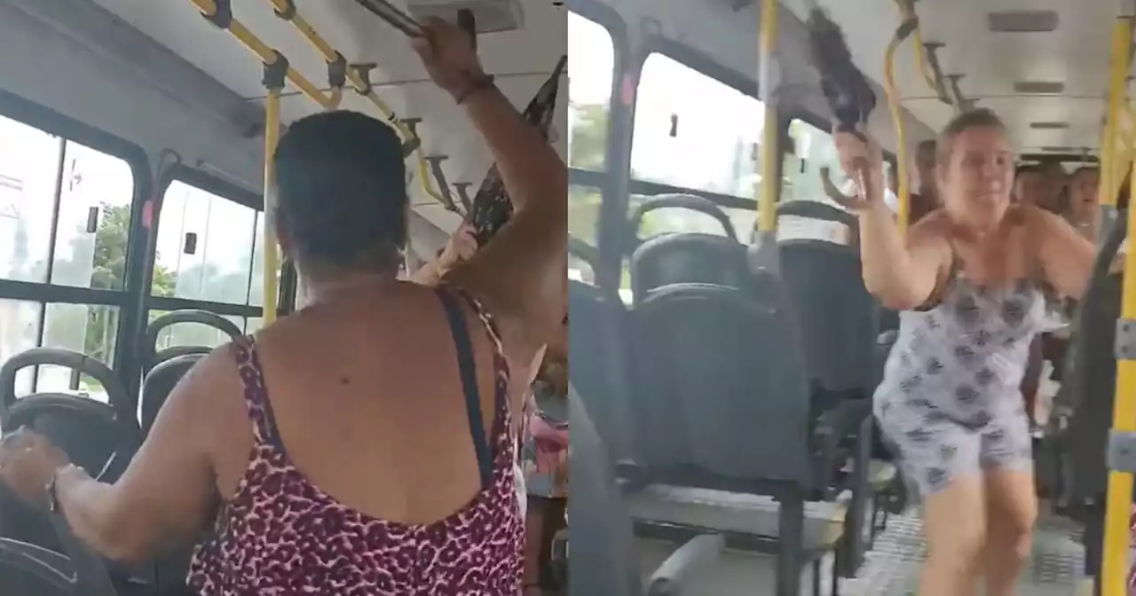 ¡A bastonazos! Mujeres desatan pelea campal a bordo de un autobús