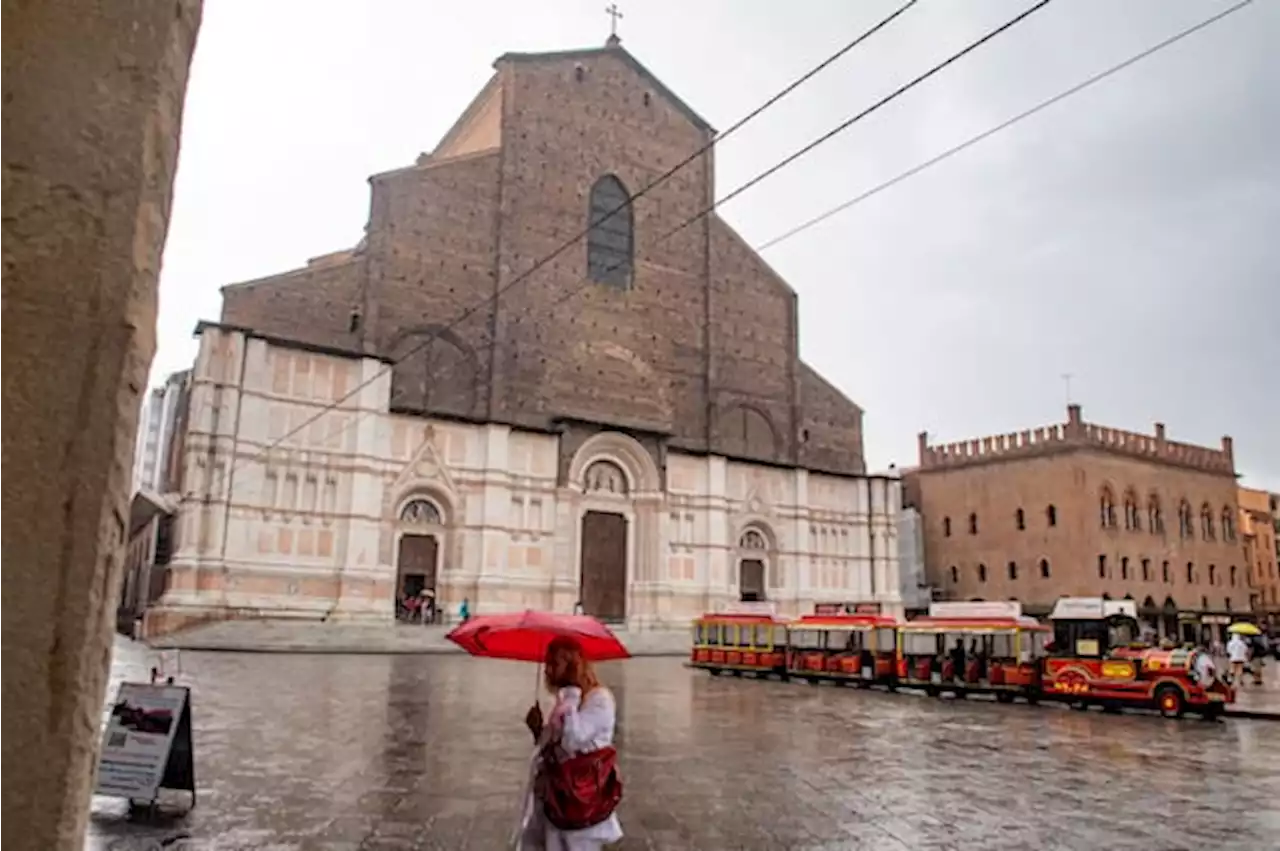 Meteo, tempo instabile e rischio temporali fino al Ponte del 25 aprile