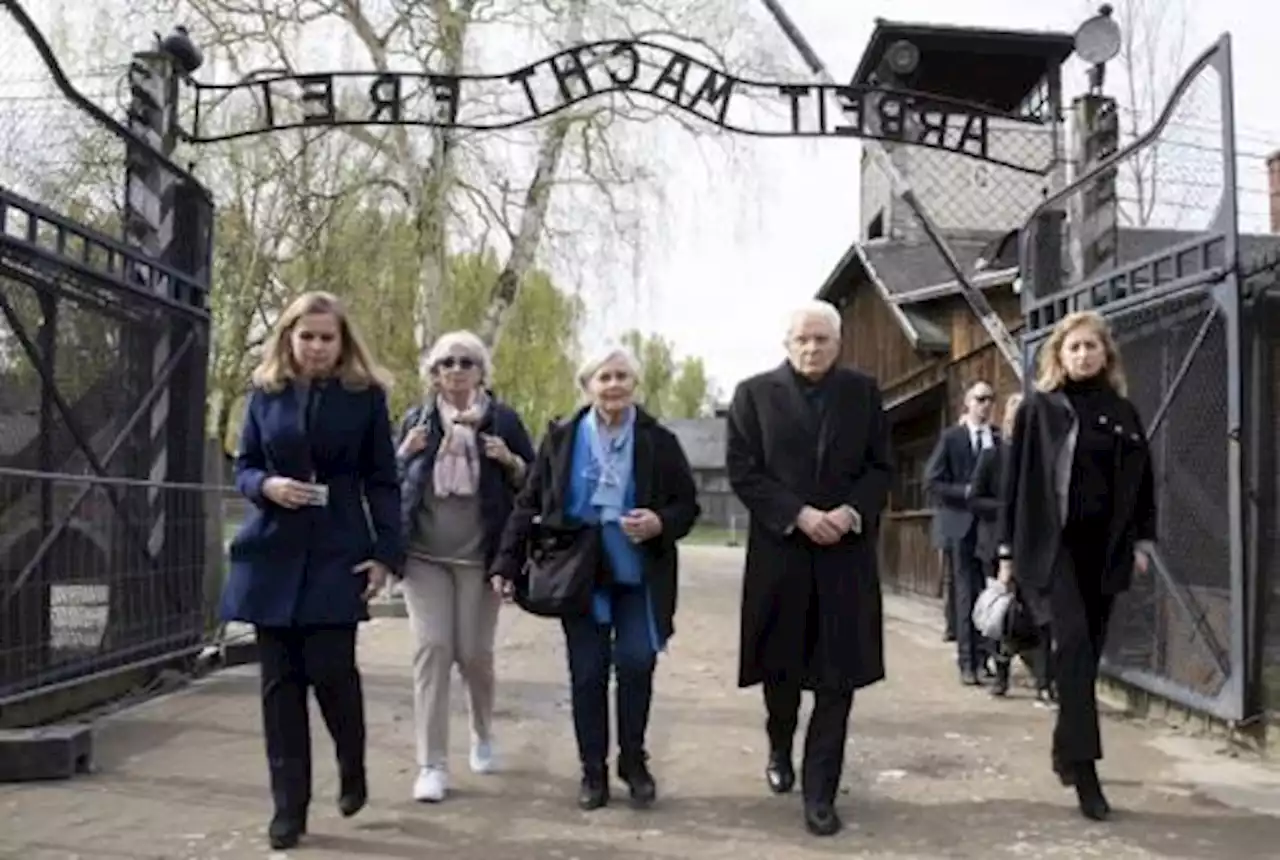 Mattarella ad Auschwitz: Shoah crimine senza oblio né perdono