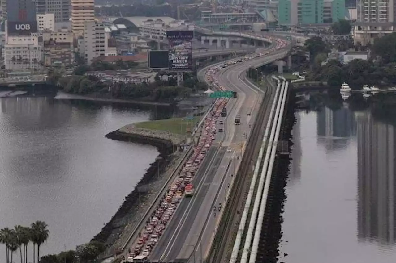 Heavy traffic expected at Woodlands, Tuas checkpoints over Hari Raya weekend