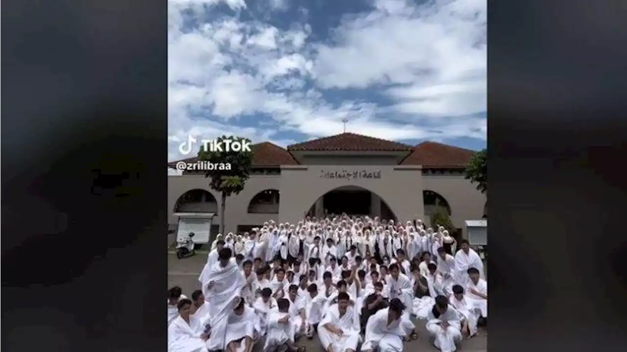 Viral Siswa SMA Satu Angkatan Study Tour ke Makkah dan Madinah, Biaya Umrah Dipotong dari SPP - Tribunnews.com