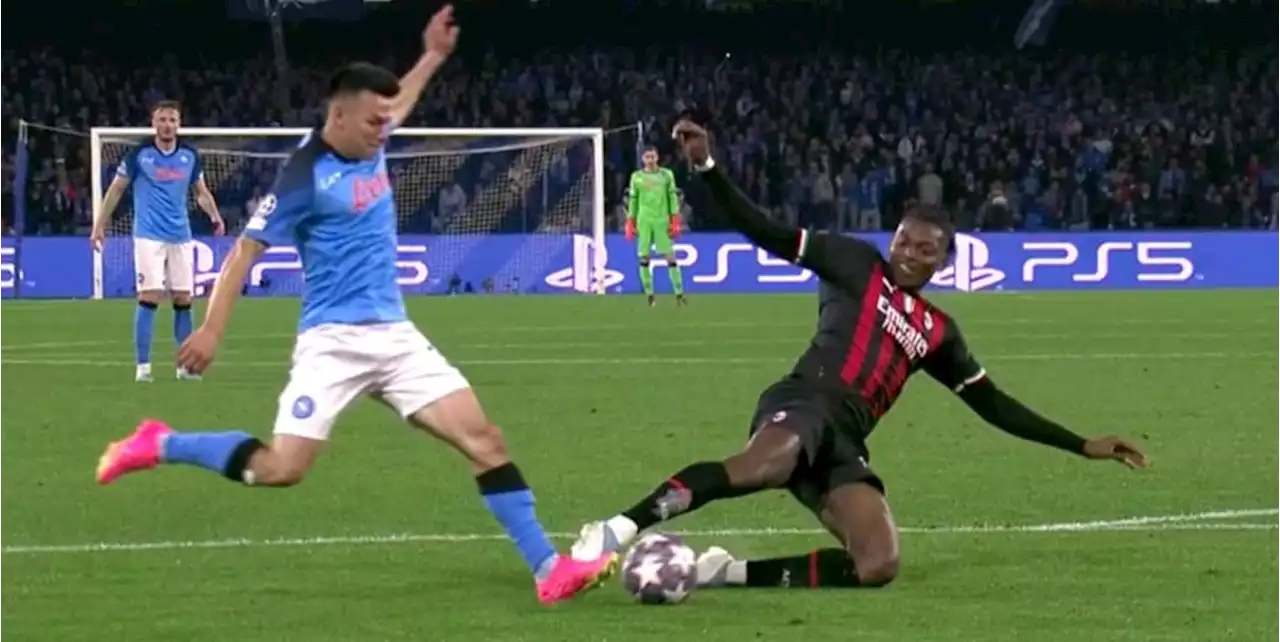 Moviola Napoli-Milan: rigore Giroud da ripetere, Leao-Lozano era penalty!