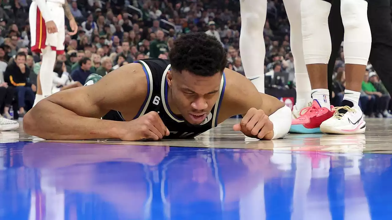 Bucks star Giannis Antetokounmpo making 'progress' after back contusion, clean MRI