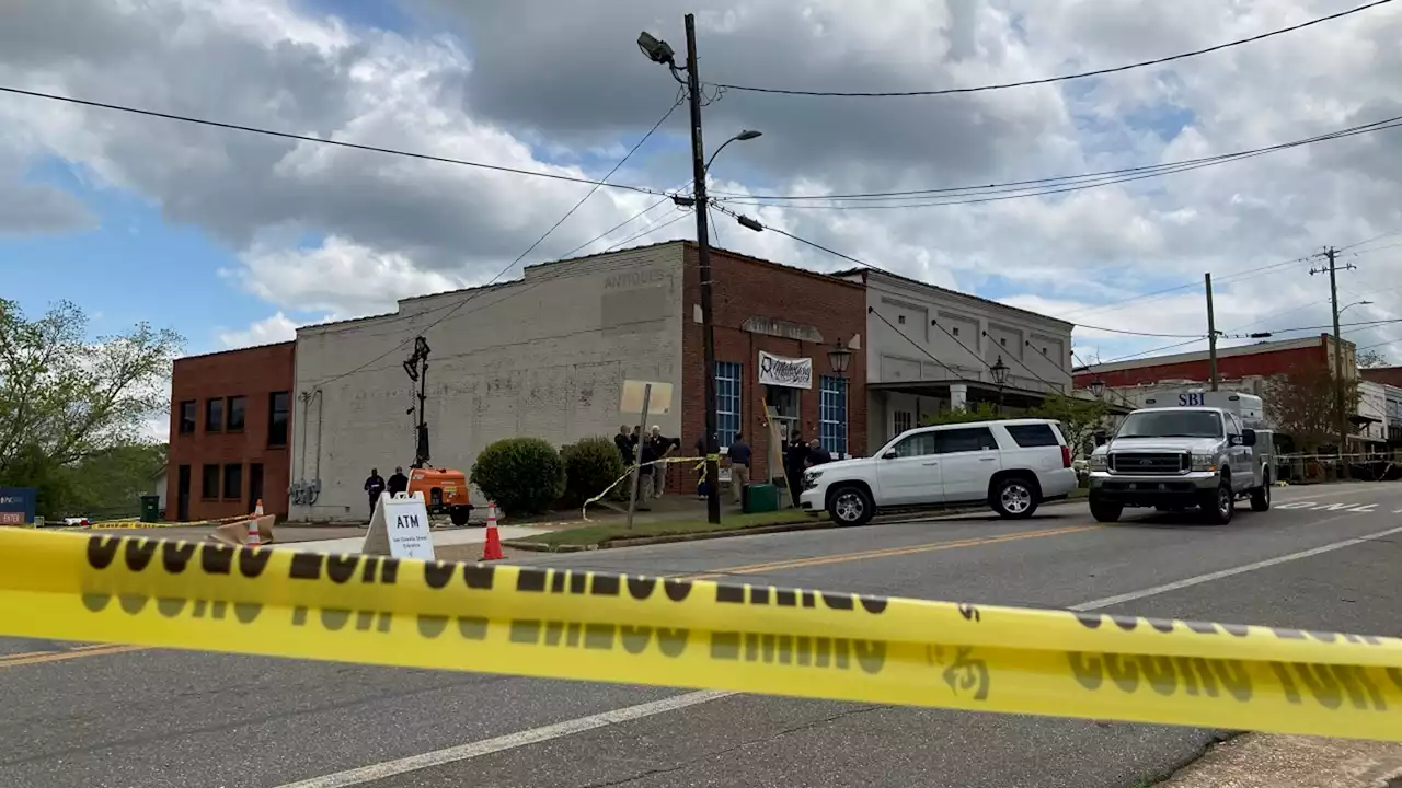 Alabama police arrest 2 for deadly Sweet 16 birthday party shooting