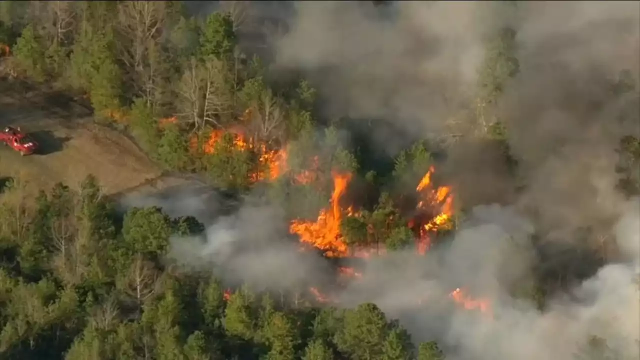 Wildfire in Washington Township threatens 30 structures