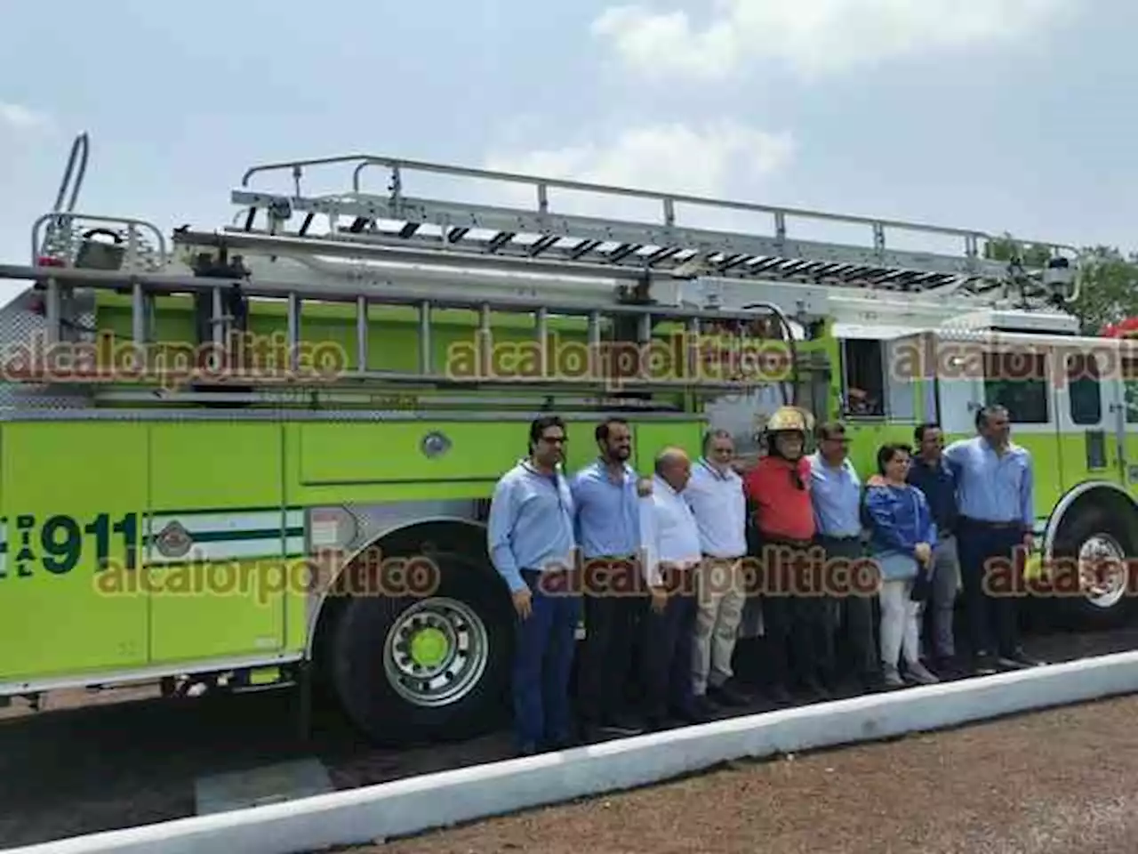 Bomberos de Orizaba estrenan camión