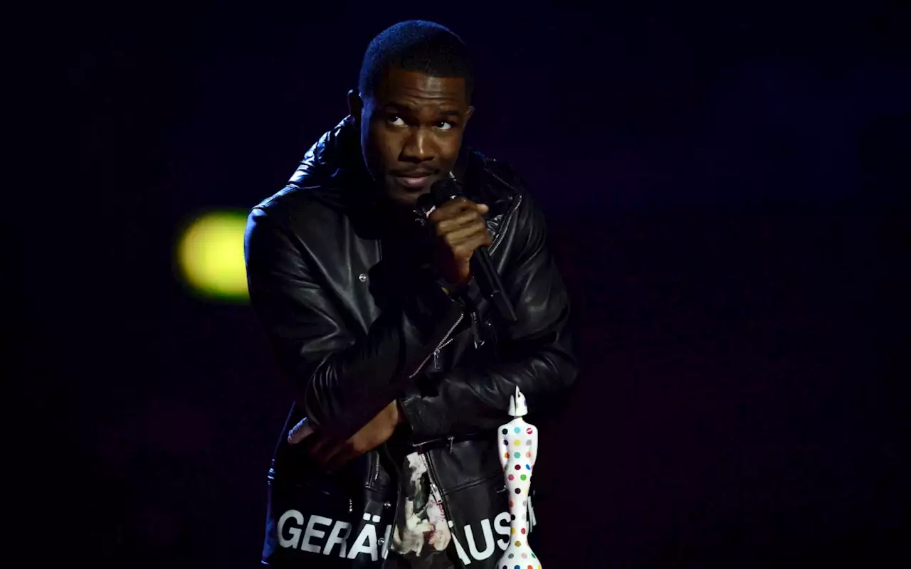 Así justificó Frank Ocean su decepcionante show en Coachella