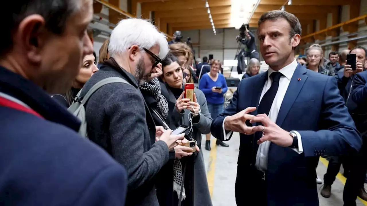 Retraites: Emmanuel Macron déclare que 'ce ne sont pas des casseroles qui feront avancer la France'