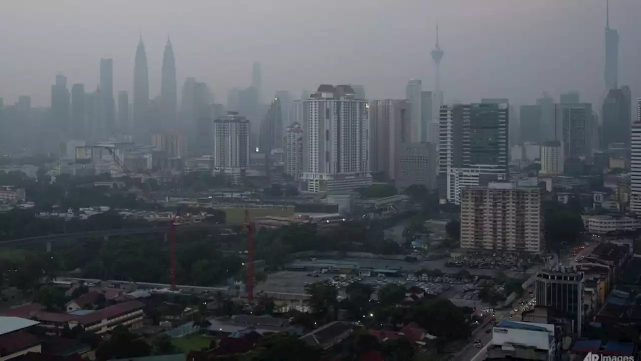 People in Malaysia advised to limit time outdoors, wear masks amid hot weather and haze