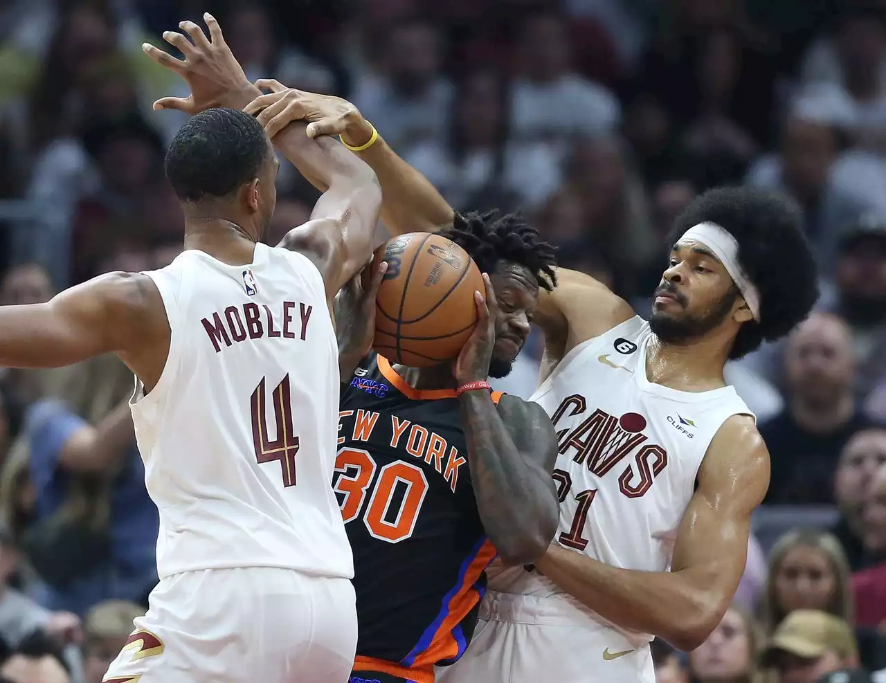 Bullies get bullied: How it felt when the Knicks ate the Cavs’ counter punch in Game 2