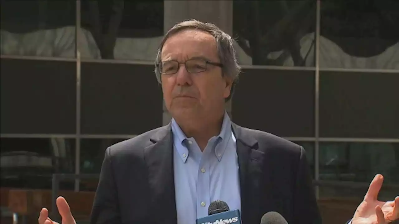 Gil Penalosa drops out of Toronto mayoral race to support Olivia Chow