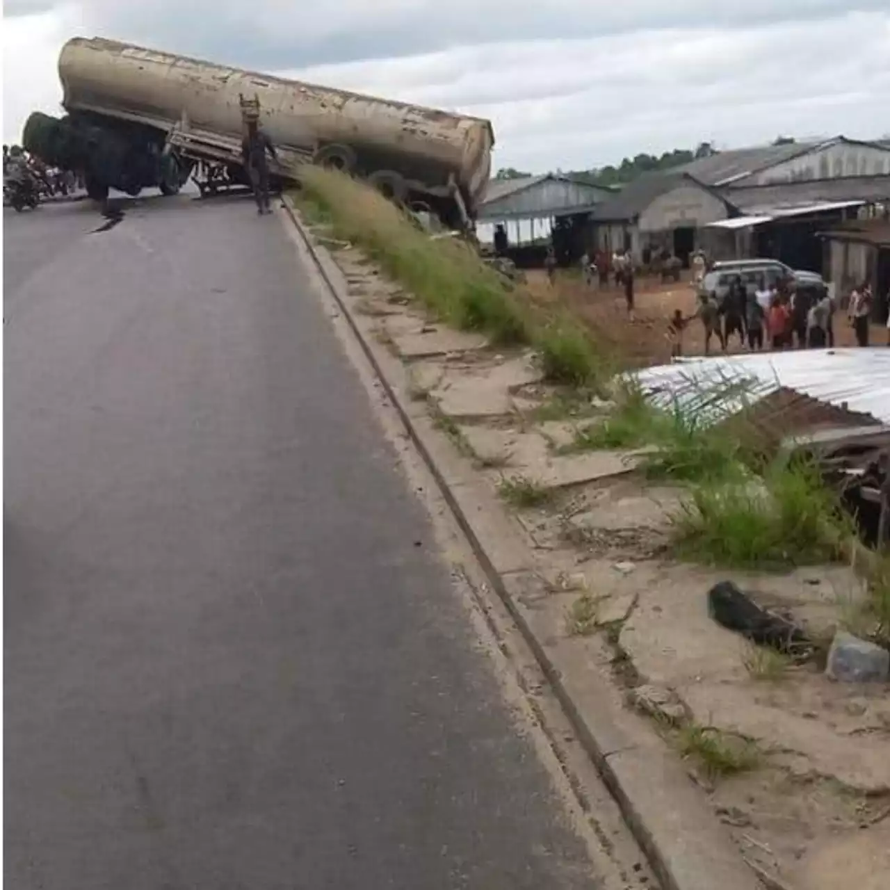 BREAKING: Fear in Delta community as petrol-laden tanker falls, spills content