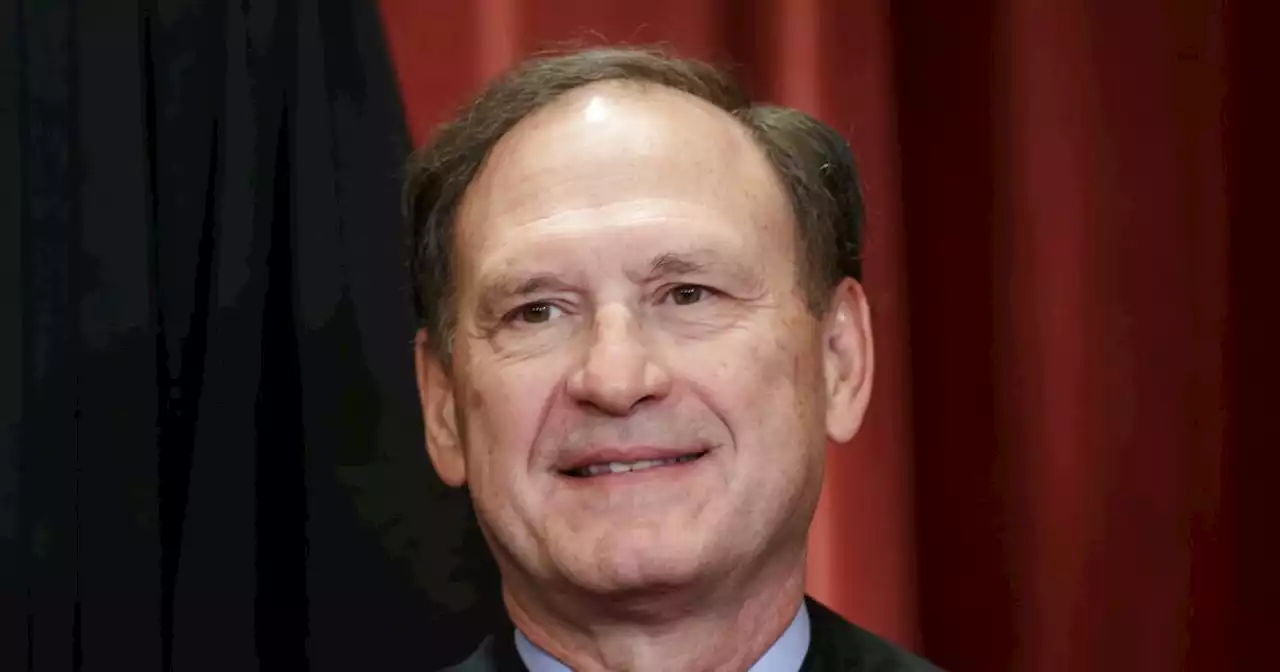 Justice Alito extends administrative stay on abortion pill case till Friday