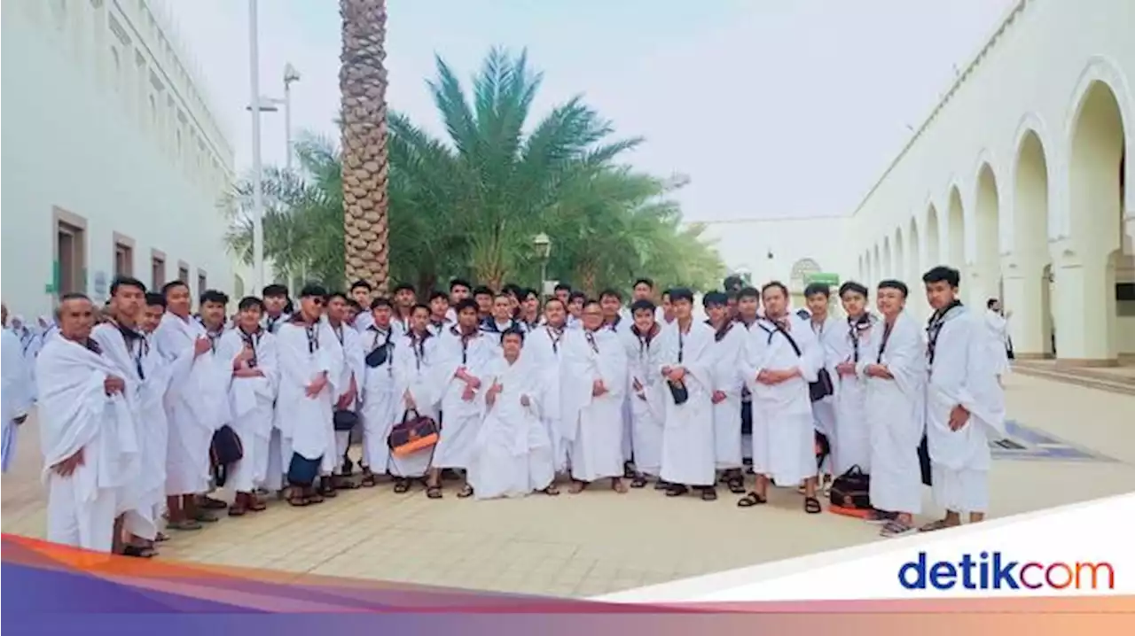 Cerita di Balik Santri SMA Ponpes Garut yang Pergi Umrah Seangkatan