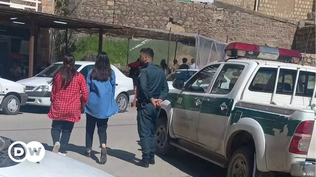 حمله لفظی قالیباف به معترضان و خیزش 'زن، زندگی، آزادی' – DW – ۱۴۰۲/۱/۳۰
