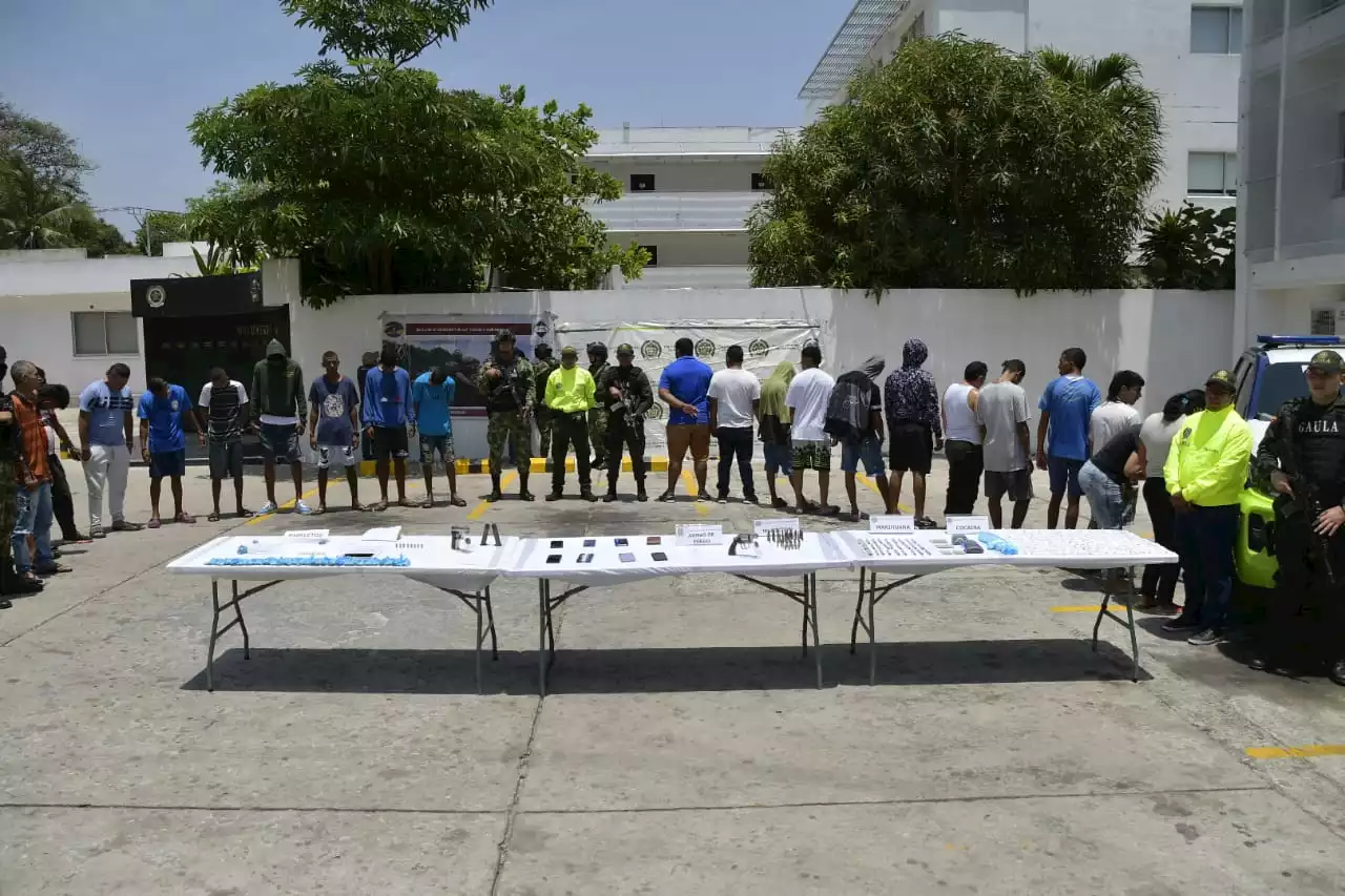 Policía desarticula estructuras al mando de ‘Digno’ y ‘Castor’: 22 capturados