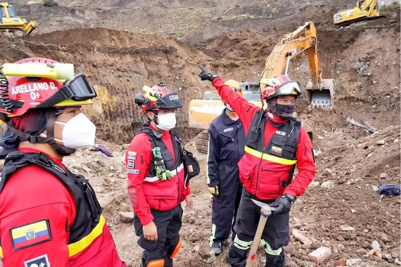 43 muertos por corrimientos de tierra en el centro de Ecuador