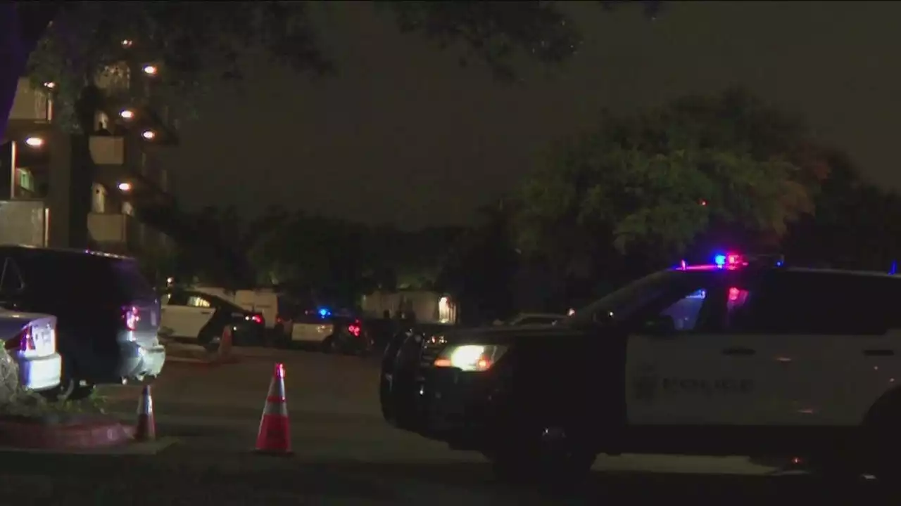 Police investigating homicide at North Austin apartment complex