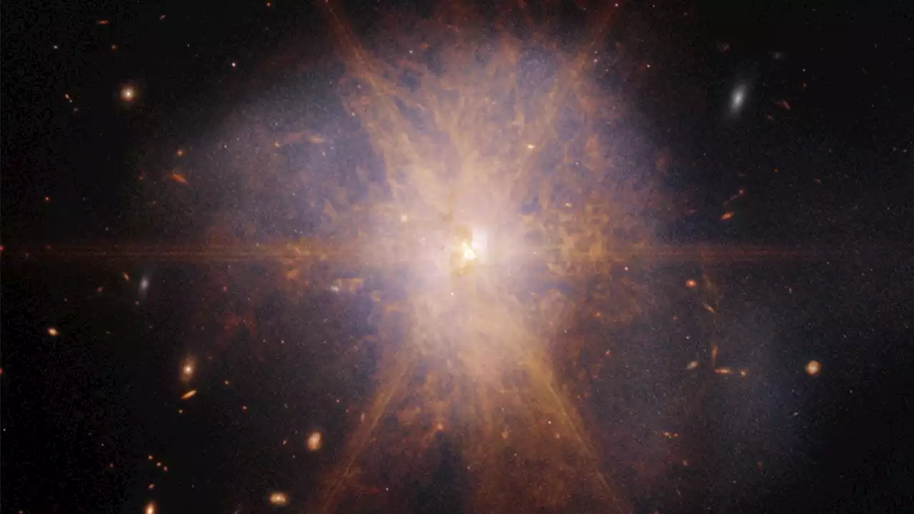 NASA's James Webb Space Telescope captures spectacular image of ultra-bright merging galaxies