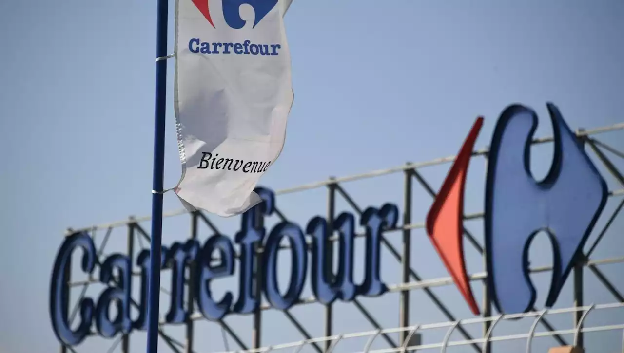 Endométriose : quatre questions sur les jours d'absence que Carrefour va instaurer pour ses salariées