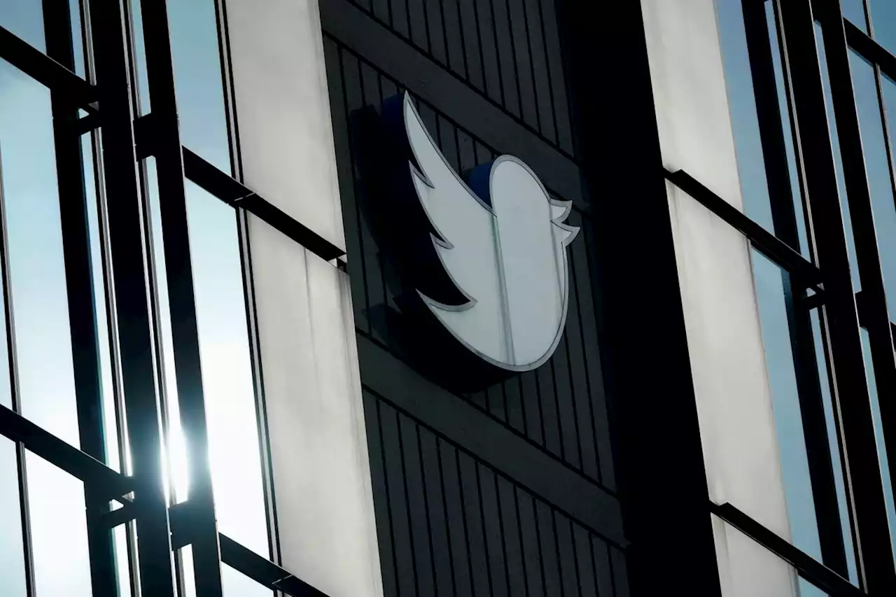 Why Twitter’s new labels caused CBC, NPR to stop using the platform