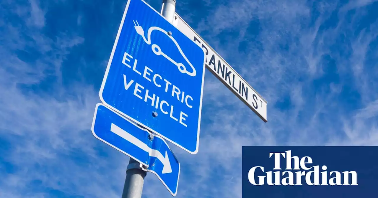 Labor’s electric vehicle strategy promises new fuel efficiency standard and battery recycling