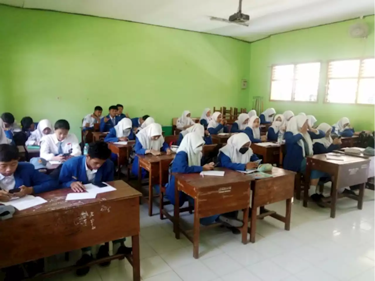 Kelulusan untuk Siswa SMA/SMK di Jombang, Diumumkan Awal Bulan Depan