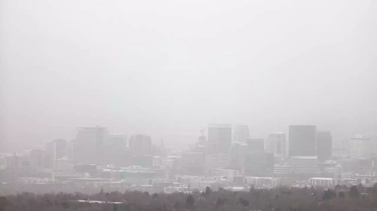 High winds whip up dust in Utah, causing high pollution levels