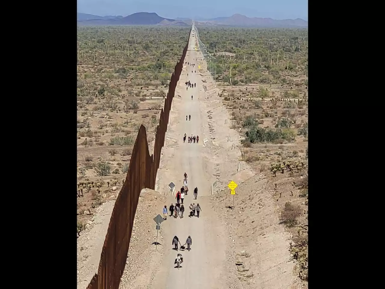 La Jornada: Intercepta la Patrulla Fronteriza a cerca de 500 migrantes en Arizona