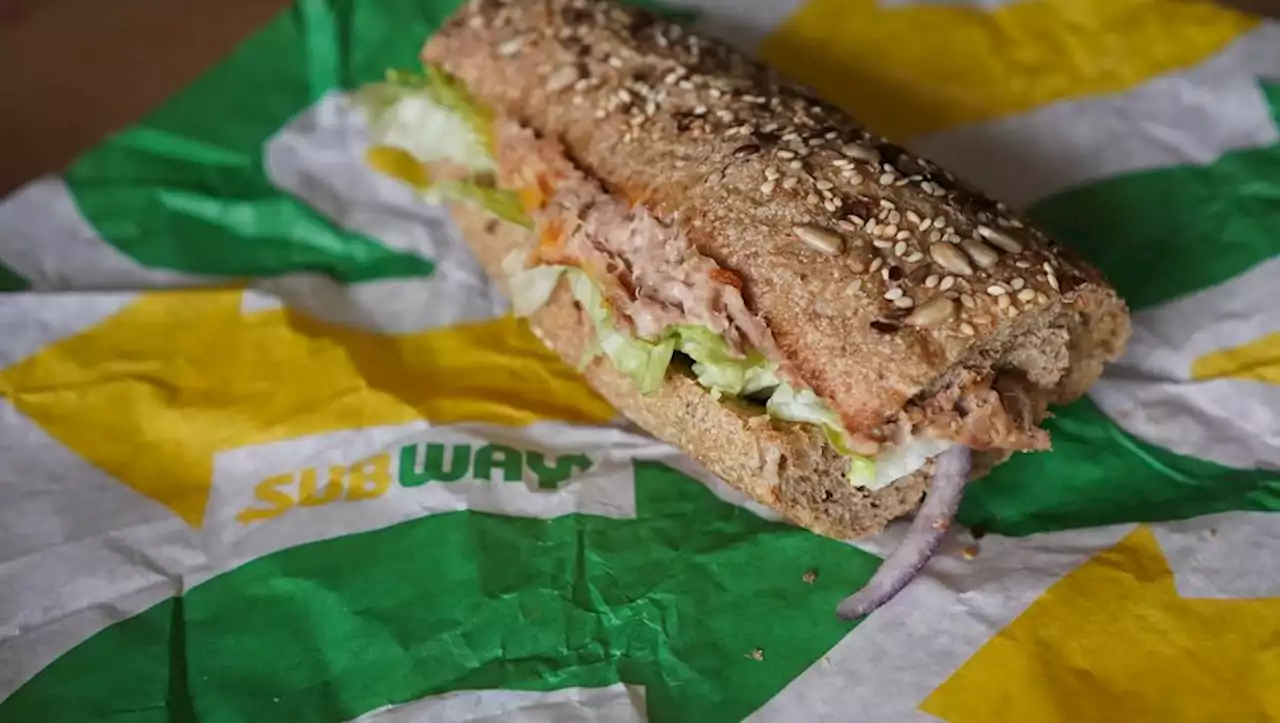 Près de Lyon : un employé de Subway violemment battu pour une histoire de sandwich gratuit