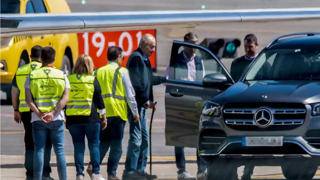 Juan Carlos I llega en solitario a Vigo en su segundo viaje a España desde que se marchó a Abu Dabi