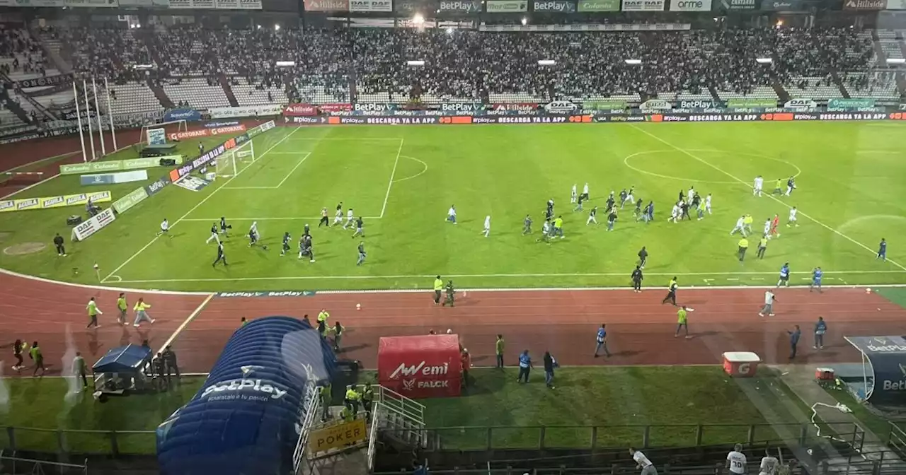 Derrota de Once Caldas desató desmanes afuera y dentro del estadio Palogrande