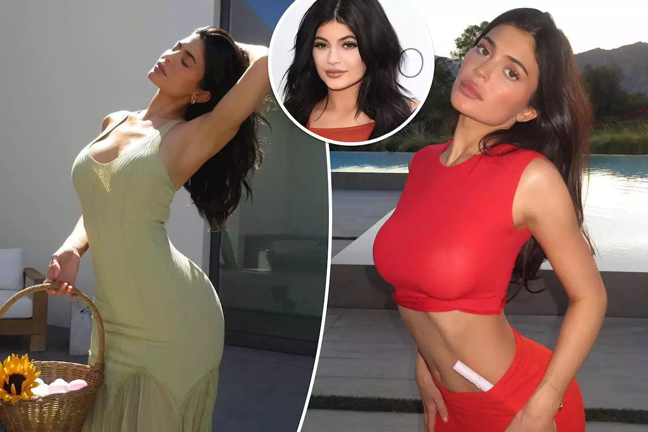 Fans roast Kylie Jenner for ‘lying’ about plastic surgery: ‘We have eyes’