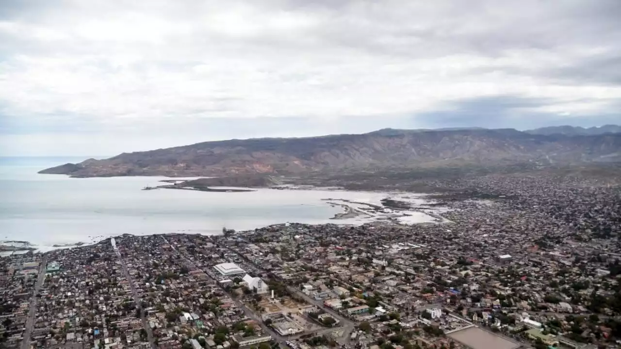 Haïti: les employés des impôts aux Gonaïves en grève protestent contre l’enlèvement de leur chef