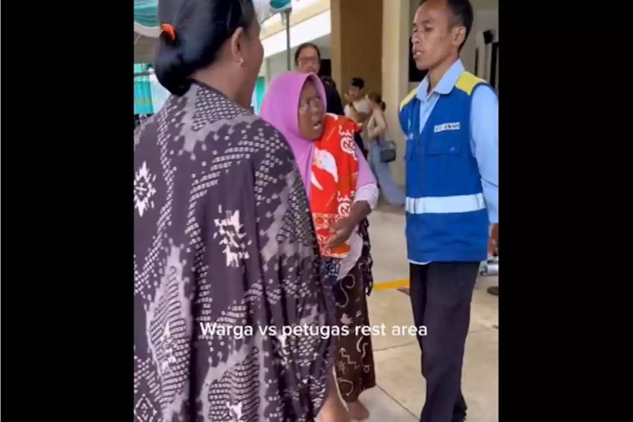 Viral! Sandal pun Harus Ikut Parkir di Rest Area KM 208 Cirebon