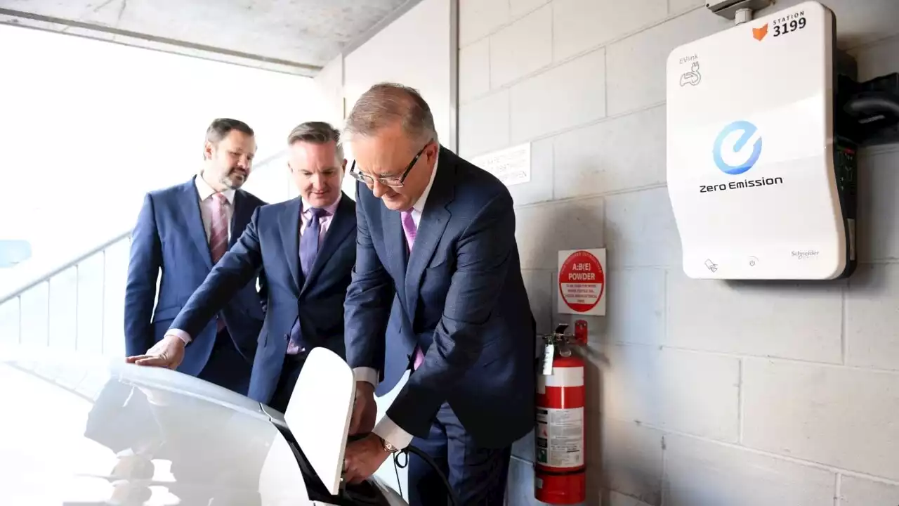 Chris Bowen such a ‘used car salesmen’ following EV press conference