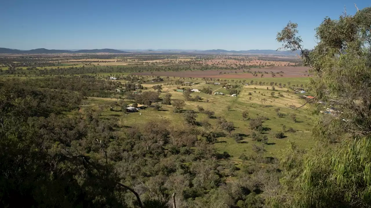 Rural Australians biggest losers in stage 3 tax cuts, analysis finds