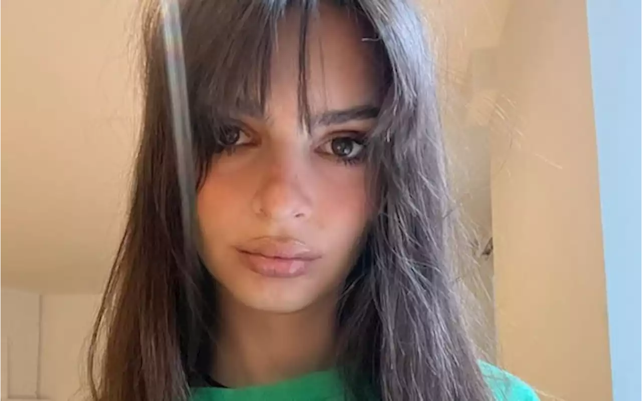 Emily Ratajkowski nella nuova campagna genderless di Marc Jacobs