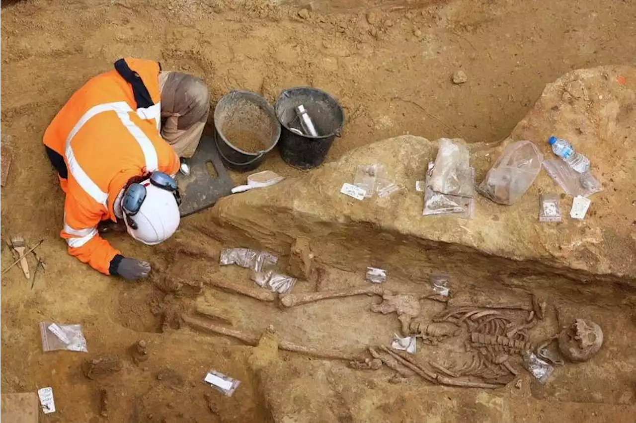 Ancient necropolis unearthed next to busy Paris train station