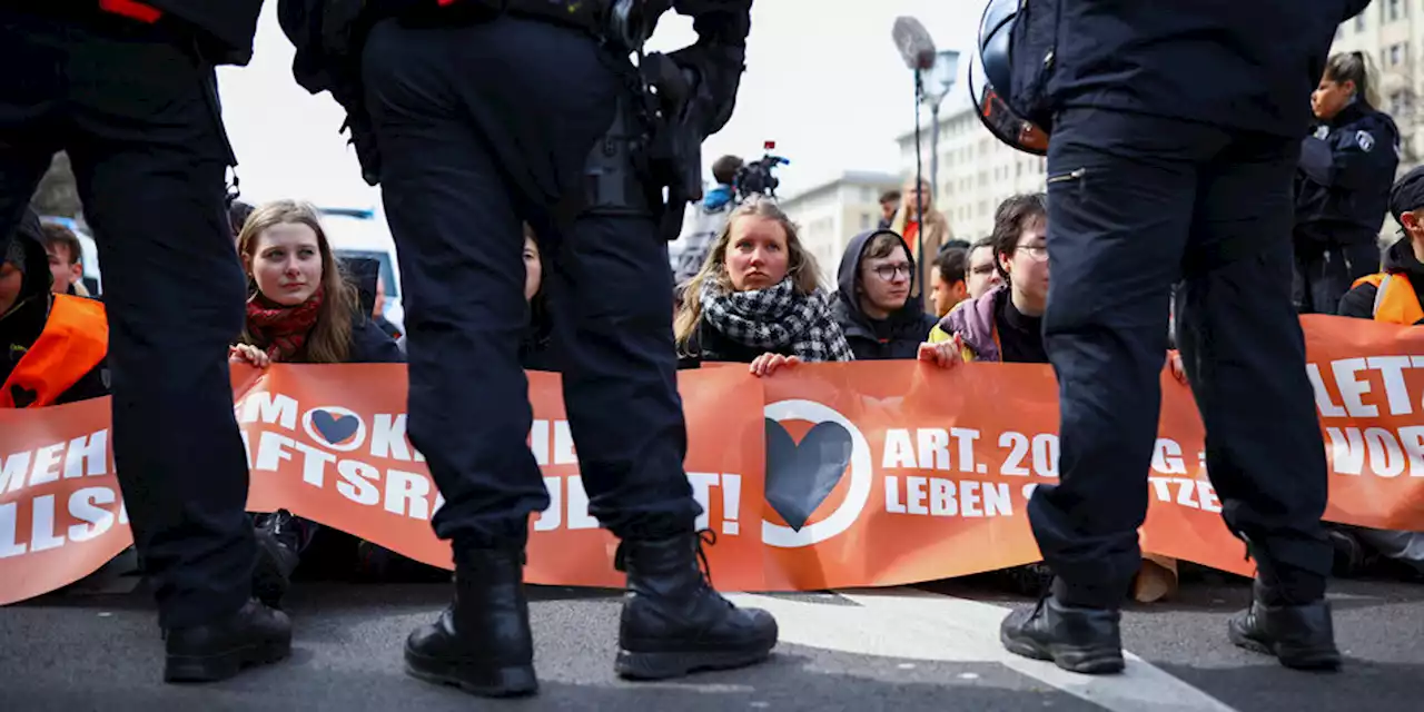 Klimapolitik in Deutschland: Wer bricht hier das Gesetz?