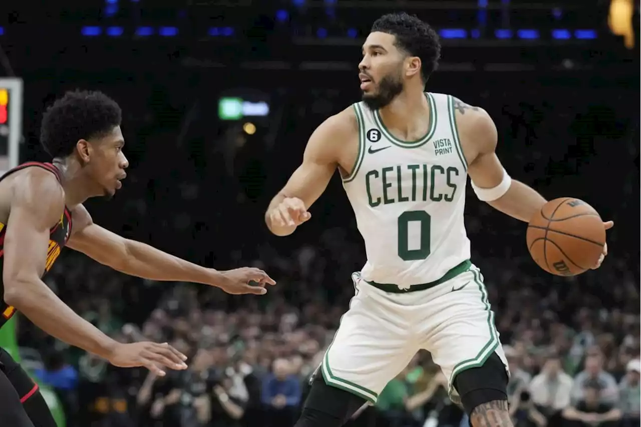 Celtics se encamina a siguiente ronda de Playoffs al vencer a Hawks