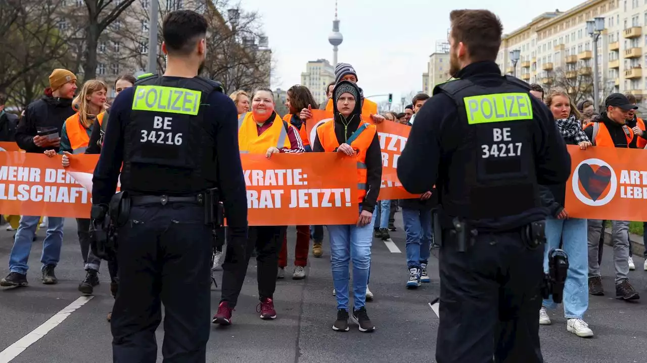 'Letzte Generation' startet Protestaktionen in Berlin