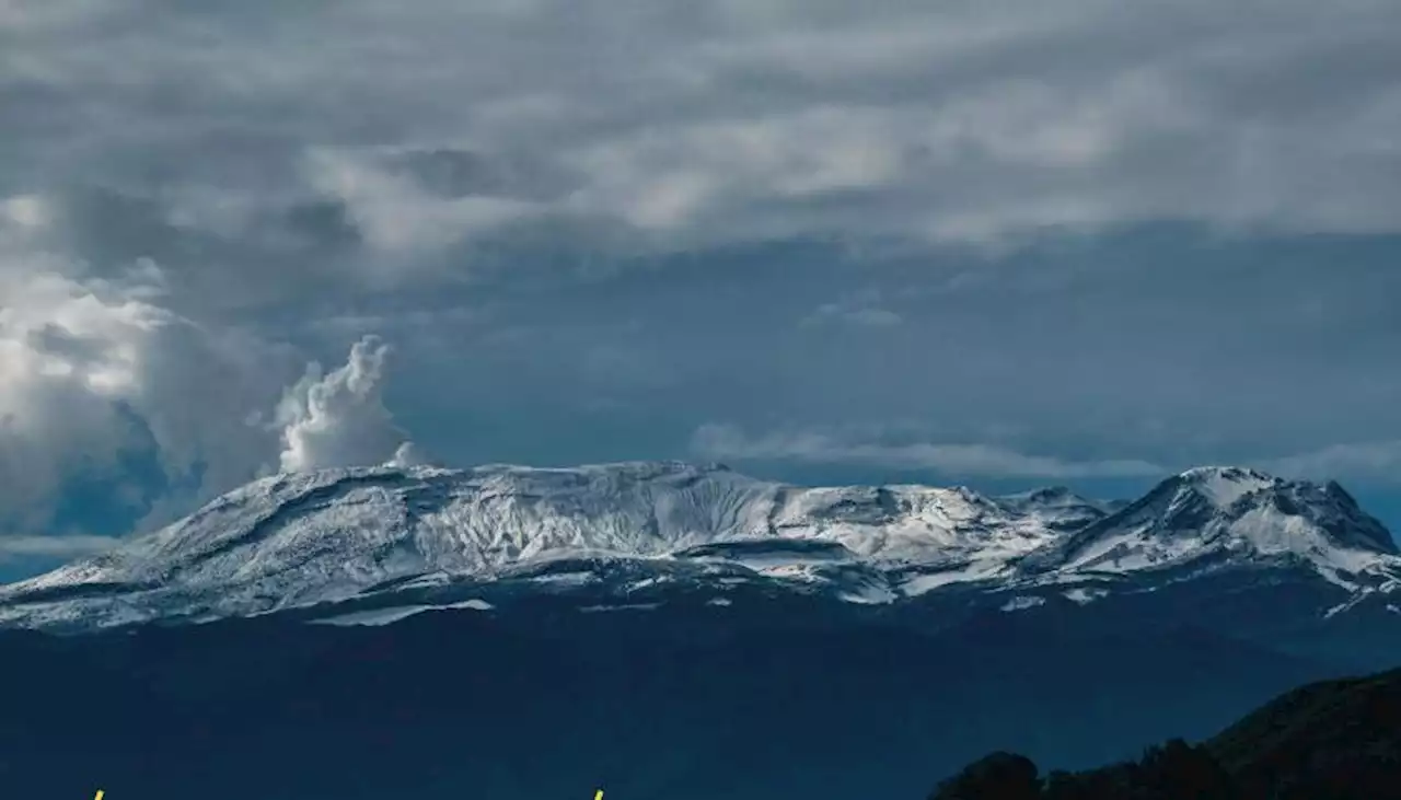 Nivel de actividad del volcán Nevado del Ruiz sigue naranja, advierte SGC